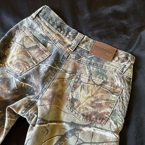wrangler camo pants